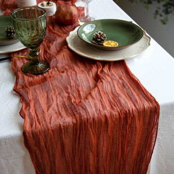 Table Runner - Rust Red
